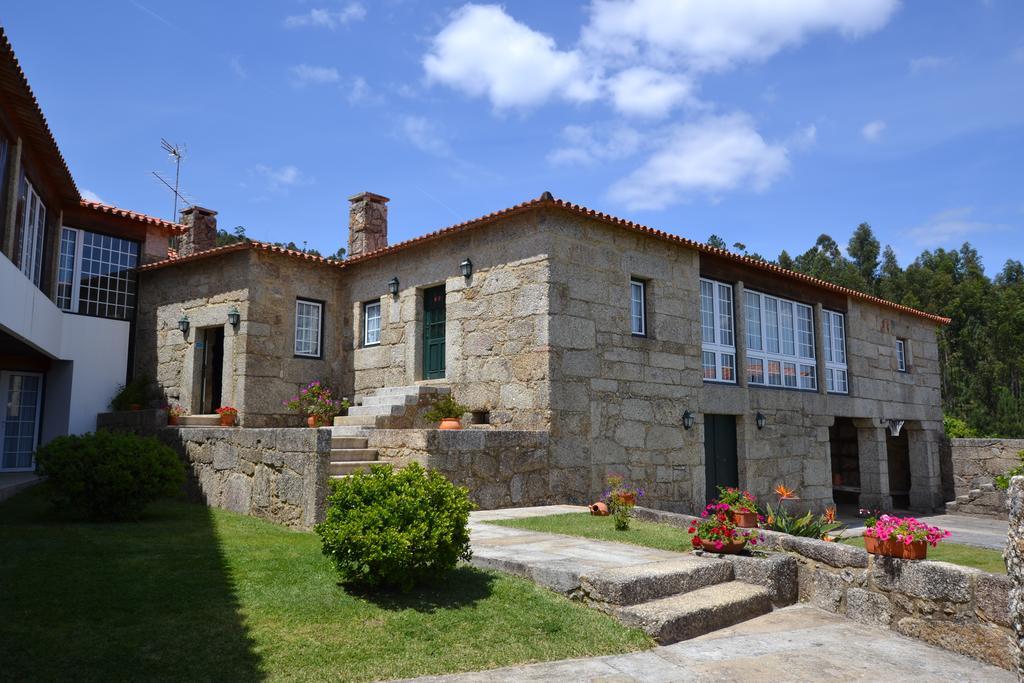 منزل الضيف بارسيلوس  في Quinta Do Sourinho المظهر الخارجي الصورة